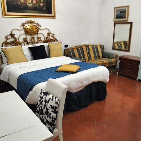 Palace Comfort Inn Pisa Exteriör bild