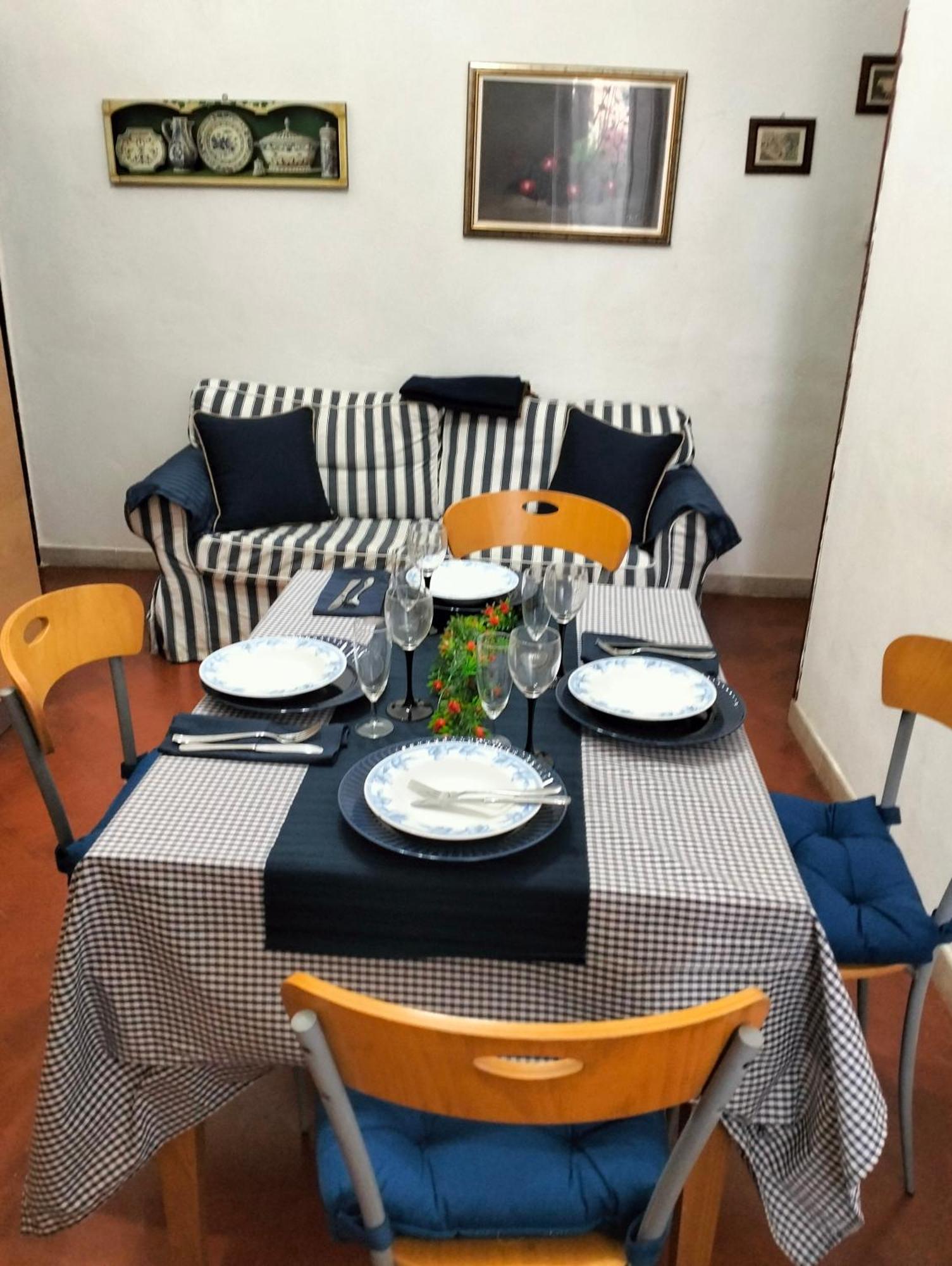 Palace Comfort Inn Pisa Exteriör bild