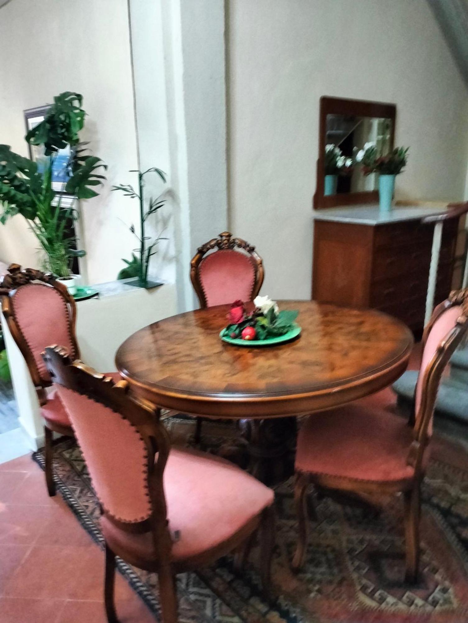 Palace Comfort Inn Pisa Exteriör bild
