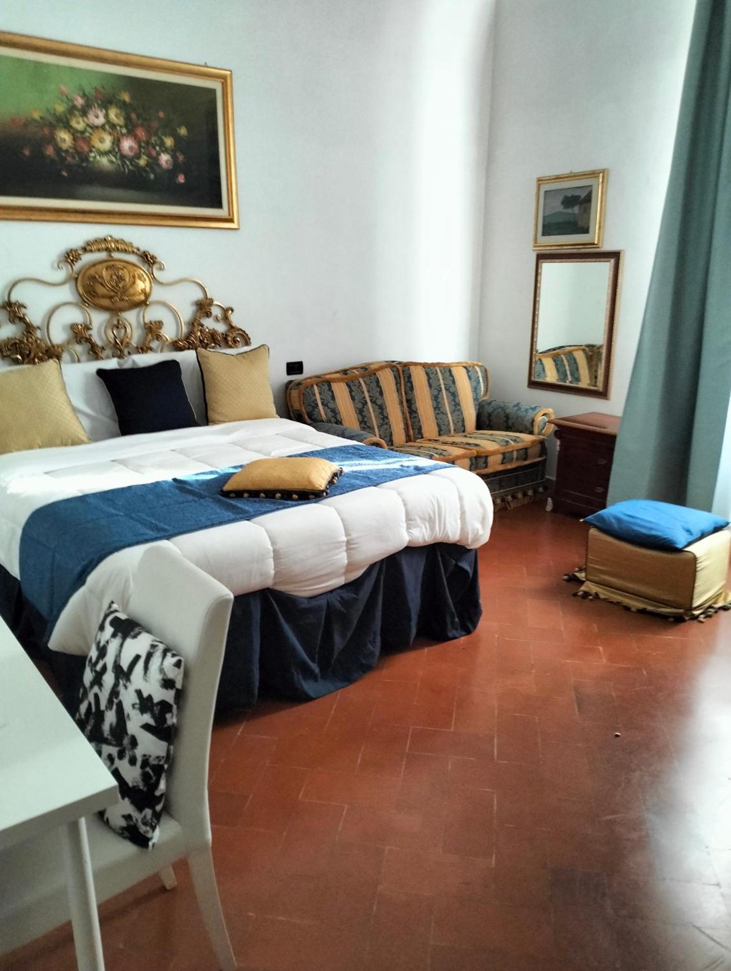 Palace Comfort Inn Pisa Exteriör bild