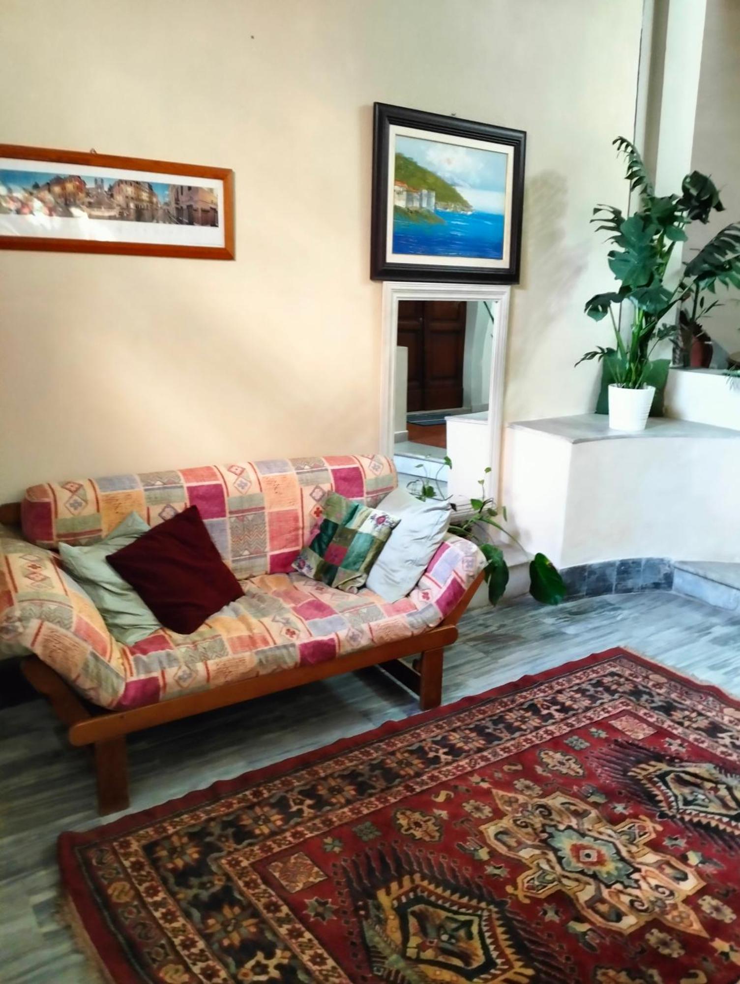 Palace Comfort Inn Pisa Exteriör bild